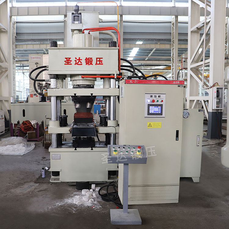 200噸粉末成型液壓機(jī) 200噸粉末成型液壓機(jī)